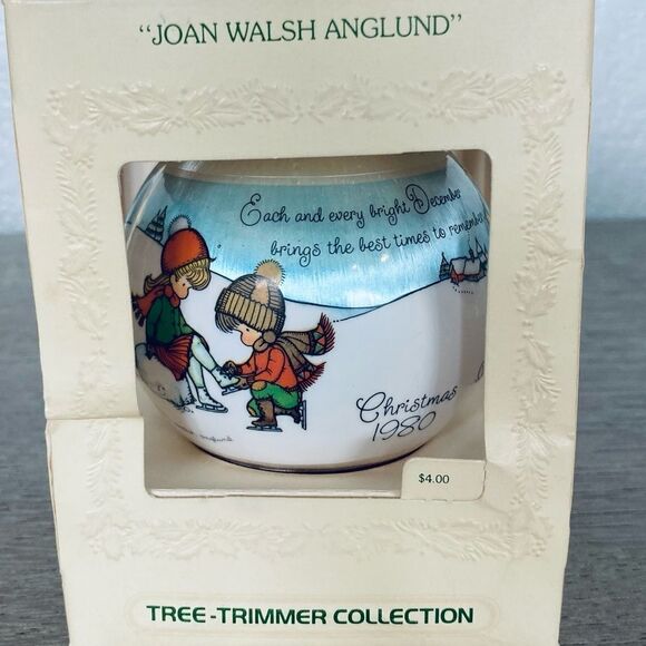 Hallmark Vintage Christmas 1980 Joan Walsh Anglund Glass Ball Ornament - Picture 3 of 4